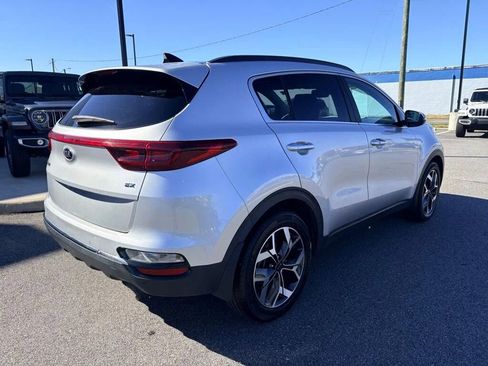Used 2022 Kia Sportage EX w/ EX Technology Package FWD image 7