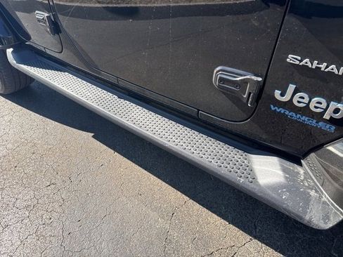Used 2022 Jeep Wrangler Unlimited Sahara image 11