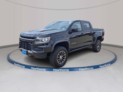 Used 2022 Chevrolet Colorado ZR2 AWD/4WD image 3