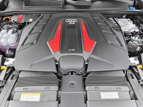 New 2026 Audi RS Q8 performance image 33