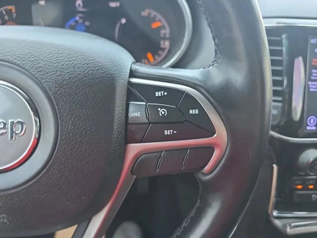 Used 2019 Jeep Grand Cherokee Altitude AWD/4WD image 21