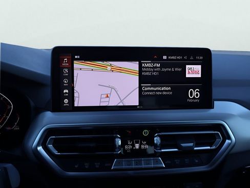 Used 2025 BMW X4 xDrive30i image 24