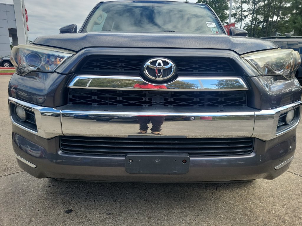 Used 2015 Toyota 4Runner Limited AWD/4WD image 4