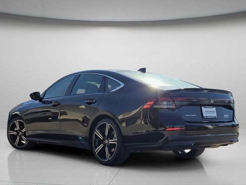Used 2023 Honda Accord Sport image 6