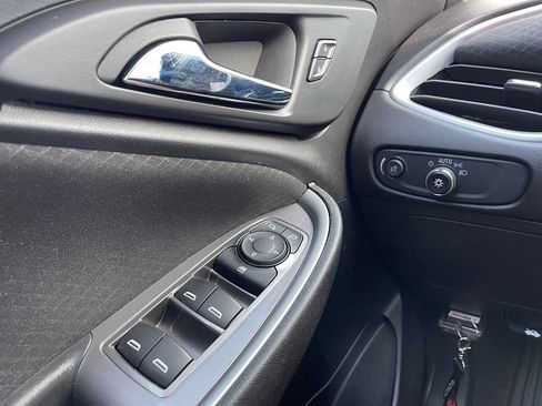 Used 2024 Chevrolet Malibu RS FWD image 12