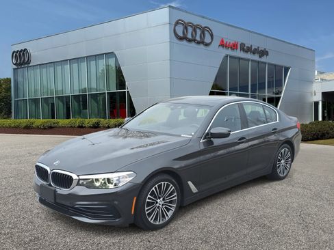 Used 2019 BMW 530i xDrive w/ Convenience Package image 1
