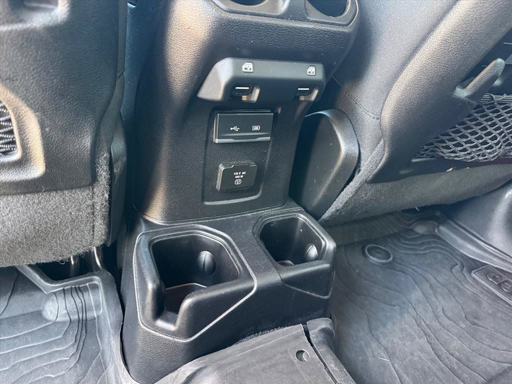 Used 2020 Jeep Wrangler Unlimited Rubicon w/ Cold Weather Group AWD/4WD image 10