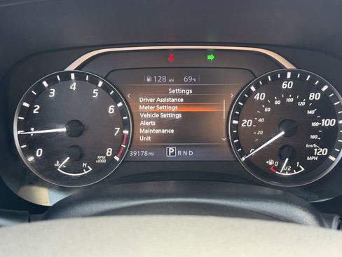 Used 2022 Nissan Frontier SV image 22