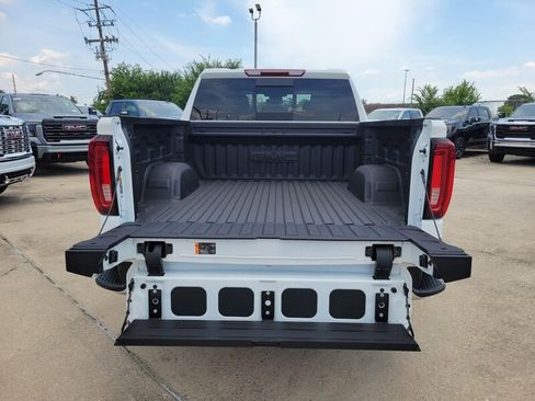 New 2026 GMC Sierra 1500 SLT RWD image 7