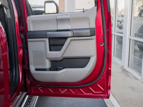 Used 2021 Ford F250 XLT w/ XLT Premium Package image 38