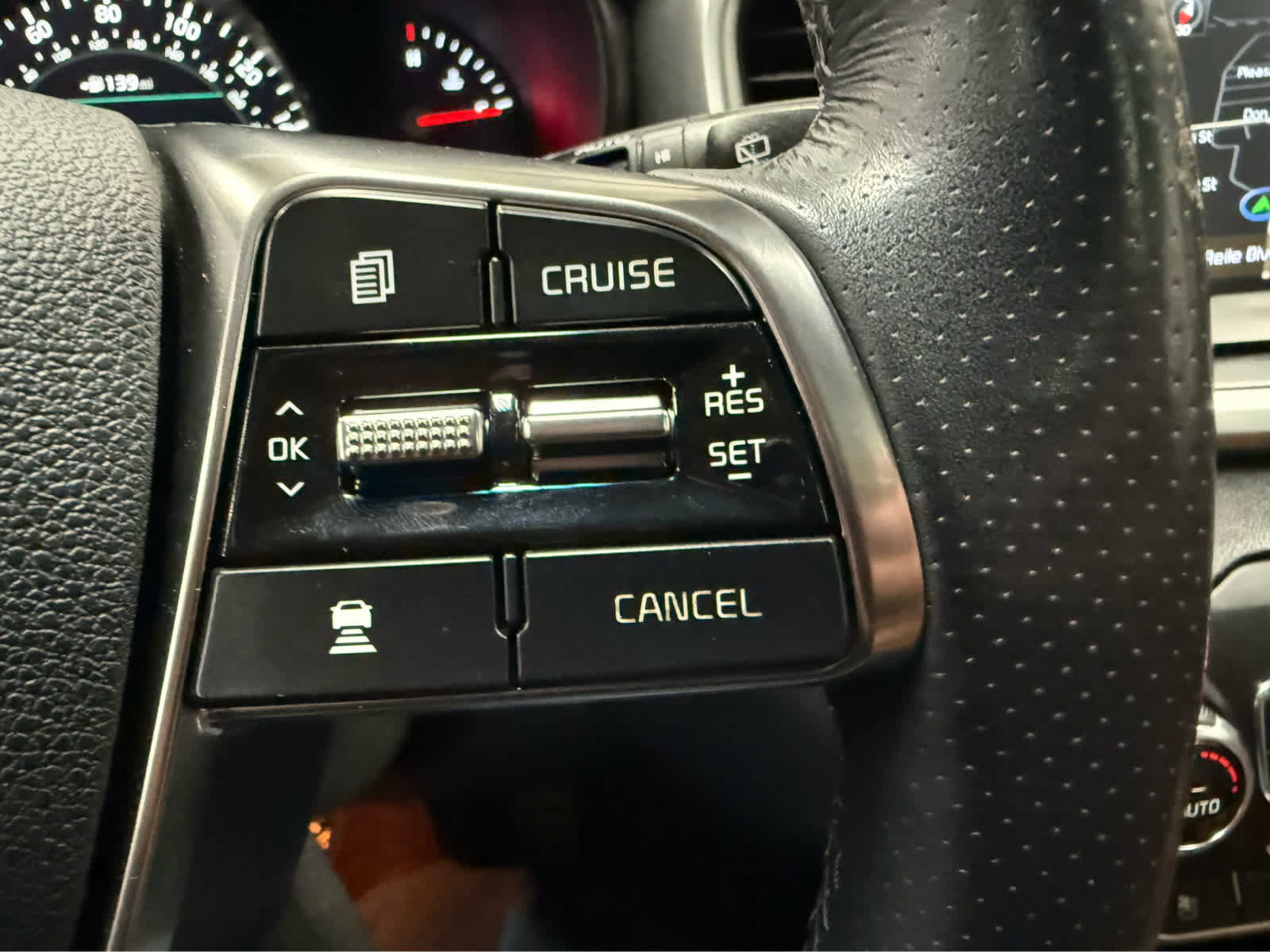 Used 2019 Kia Sorento SX AWD/4WD image 14