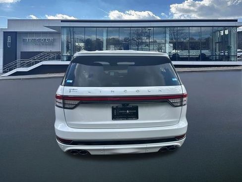 New 2026 Lincoln Aviator AWD w/ Jet Appearance Package image 7