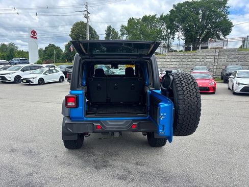 Used 2024 Jeep Wrangler Unlimited Sport AWD/4WD image 13