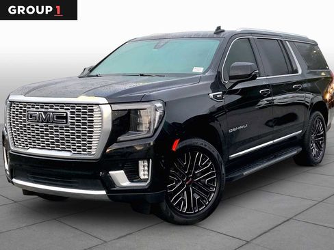 Used 2021 GMC Yukon XL Denali w/ Advanced Technology Package AWD/4WD image 1