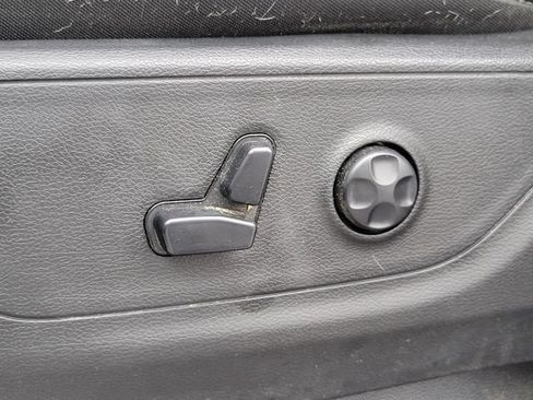 Used 2019 RAM 1500 Big Horn AWD/4WD image 8