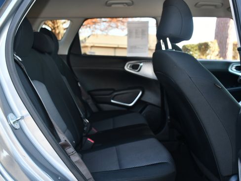 Used 2023 Kia Soul LX w/ Option Group 015 image 18