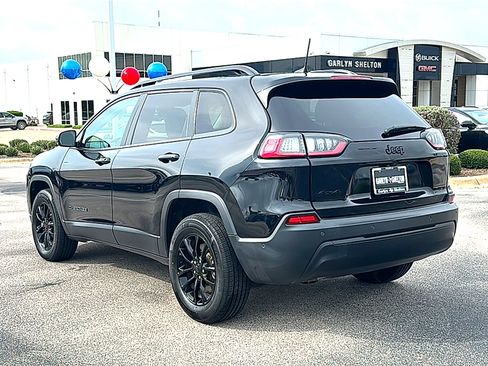 Used 2023 Jeep Cherokee Altitude Lux AWD/4WD image 6