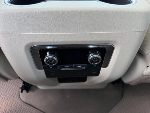 New 2026 GMC Yukon XL Denali w/ Sun & Power Step Package AWD/4WD image 11