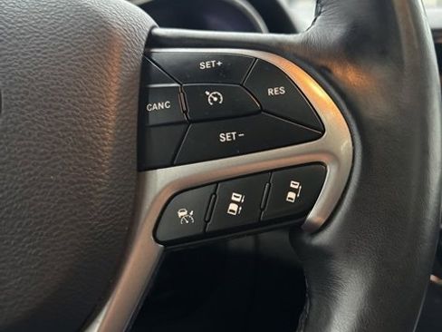 Used 2019 Jeep Grand Cherokee High Altitude image 15