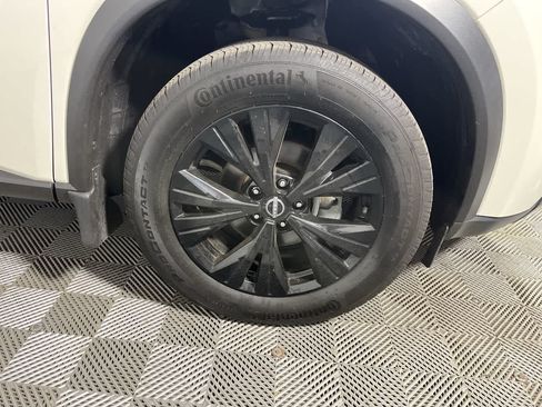 Used 2023 Nissan Rogue SV w/ SV Premium B Package AWD/4WD image 10