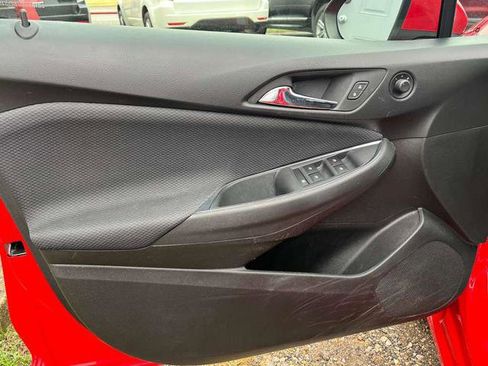 Used 2019 Chevrolet Cruze LT image 21