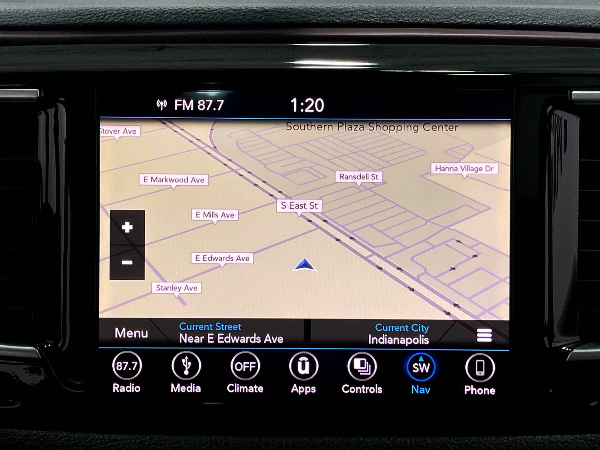 Used 2019 Chrysler Pacifica Limited FWD image 10