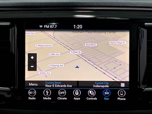 Used 2019 Chrysler Pacifica Limited FWD image 10