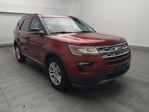 Used 2018 Ford Explorer XLT w/ Equipment Group 201A image 13