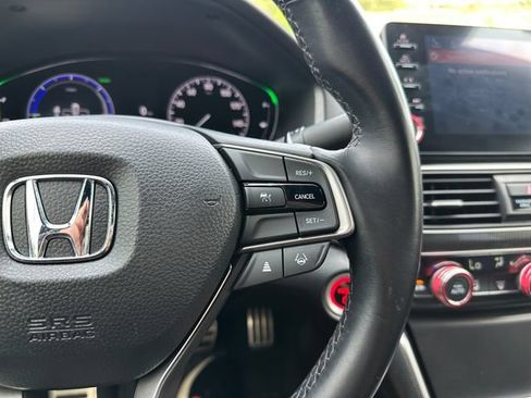 Used 2022 Honda Accord Sport image 24