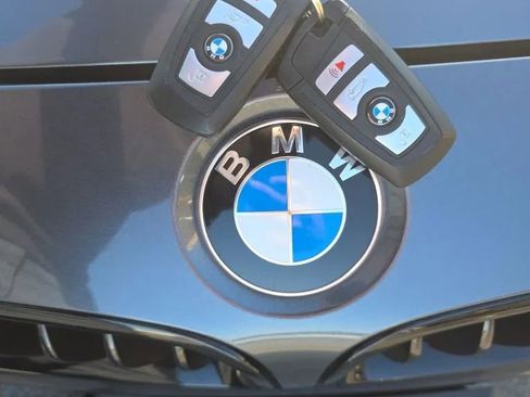 Used 2018 BMW 320i Sedan image 22