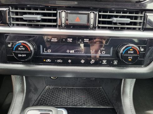 Certified 2025 Nissan Pathfinder SV FWD image 12