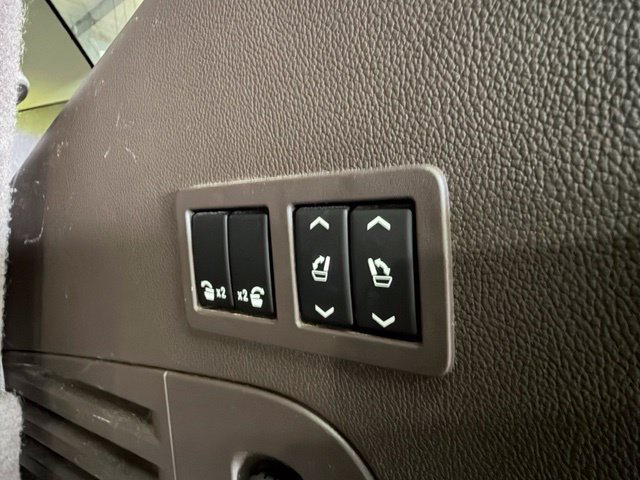Used 2019 GMC Yukon Denali w/ Denali Ultimate Package RWD image 6