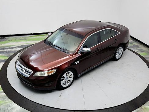 Used 2010 Ford Taurus Limited FWD image 29