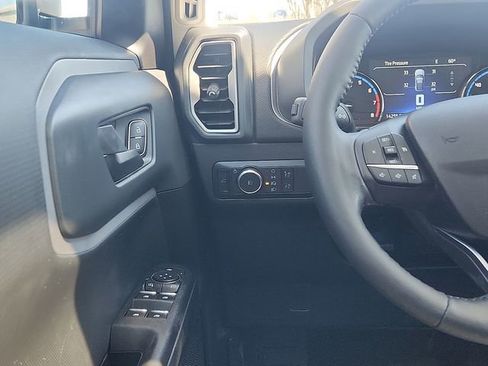 Certified 2022 Ford Bronco Sport Outer Banks w/ Tech Package AWD/4WD image 12