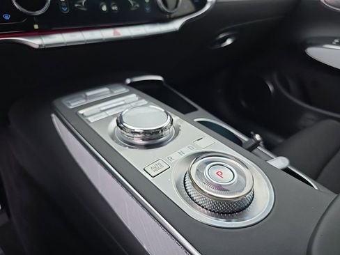 Used 2025 Genesis GV70 2.5T Sport Prestige w/ Sport Prestige Package image 21