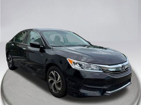 Used 2017 Honda Accord LX image 1