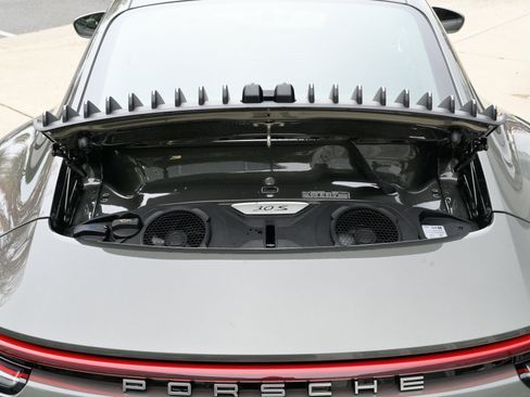 Used 2020 Porsche 911 Carrera 4S image 38