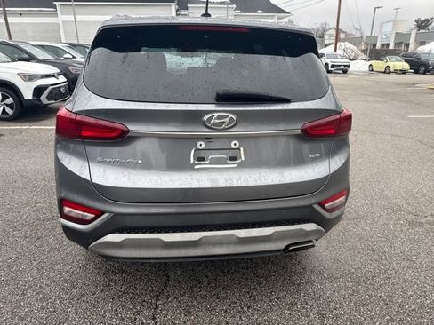 Used 2019 Hyundai Santa Fe SE image 7