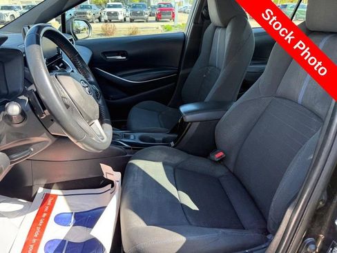 Used 2021 Toyota Corolla SE FWD image 16