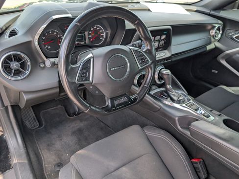 Used 2017 Chevrolet Camaro LT w/ Technology Package RWD image 10