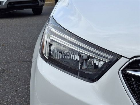 Used 2019 Buick Encore Preferred image 9