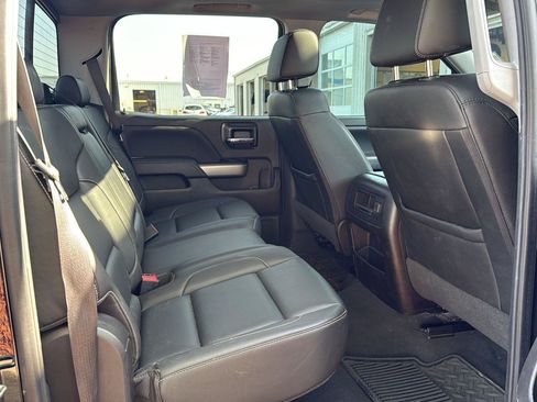 Used 2018 Chevrolet Silverado 1500 LTZ w/ Sport Package AWD/4WD image 11