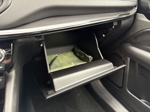 Used 2025 Jeep Compass Latitude w/ Altitude Special Edition image 21