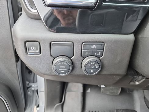 Used 2024 Chevrolet Silverado 1500 RST RWD image 33
