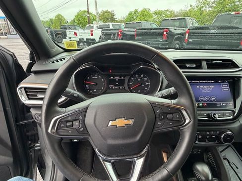 Used 2023 Chevrolet TrailBlazer ACTIV w/ Convenience Package AWD/4WD image 11