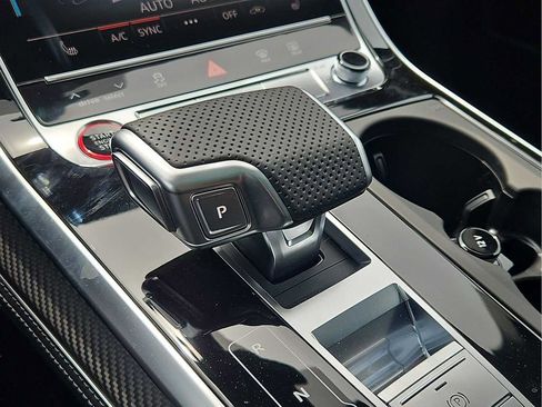 New 2026 Audi SQ8 Premium Plus AWD/4WD image 19