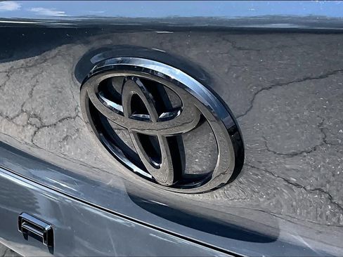 Used 2025 Toyota Camry SE FWD image 31