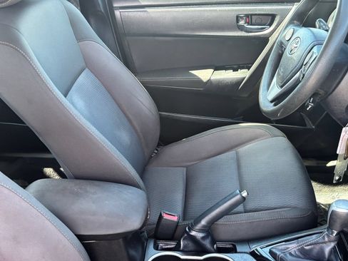 Used 2019 Toyota Corolla LE FWD image 10