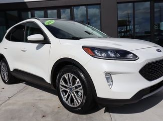 Used 2022 Ford Escape SEL video 1