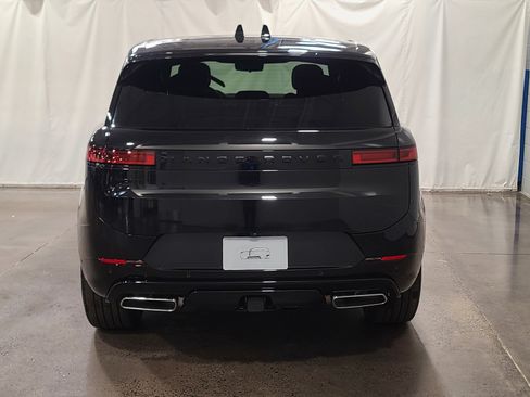 New 2026 Land Rover Range Rover Sport Dynamic SE image 8
